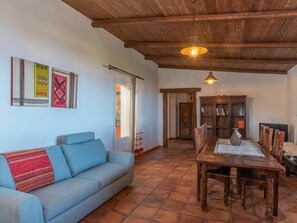Interior - Wonderful private villa with WIFI, A/C, private pool, TV, terrace, pets allowed and panoramic view (Trinità D'agultu)