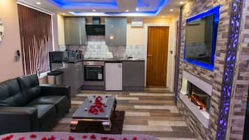 Apartamento ejecutivo, baño privado | Interior