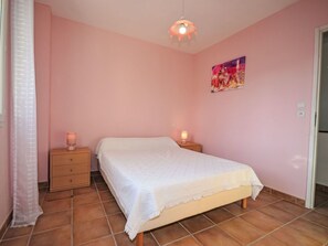 3 bedrooms, free WiFi - Stunning private villa for 6 people with WIFI, A/C, TV, terrace and pets allowed (Saint-rémy-de-provence)