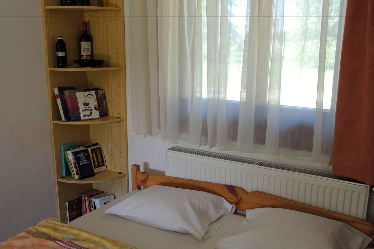 Family House, 2 Bedrooms, Non Smoking | WiFi (free), bed sheets