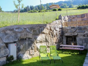 Property grounds - Cosy apartment for 6 people with WIFI, TV, patio and panoramic view (Mitterdorf)
