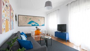 Apartment, Sea View (Chapter I) | Living room | LCD TV, DVD player