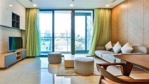 Unclassified image, 4 of 18, button - Lux River View Condo 400 meter to Center (Ho Chi Minh City)