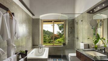 Simpson's Bungalow Room- Mountain View | Bathroom | Shower, rainfall showerhead, eco-friendly toiletries, hair dryer