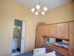 1 bedroom, free WiFi