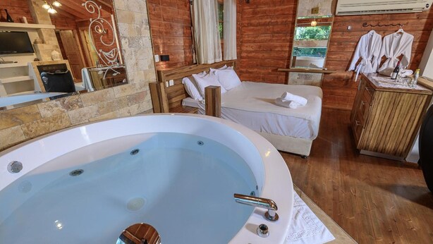 Bathroom - Lev HaHoresh Suites (Ma'ale Yosef)