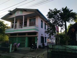 ทางเข้าที่พัก