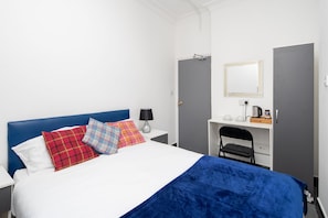 Double Room, Shared Bathroom | Premium bedding, down comforters, desk, soundproofing