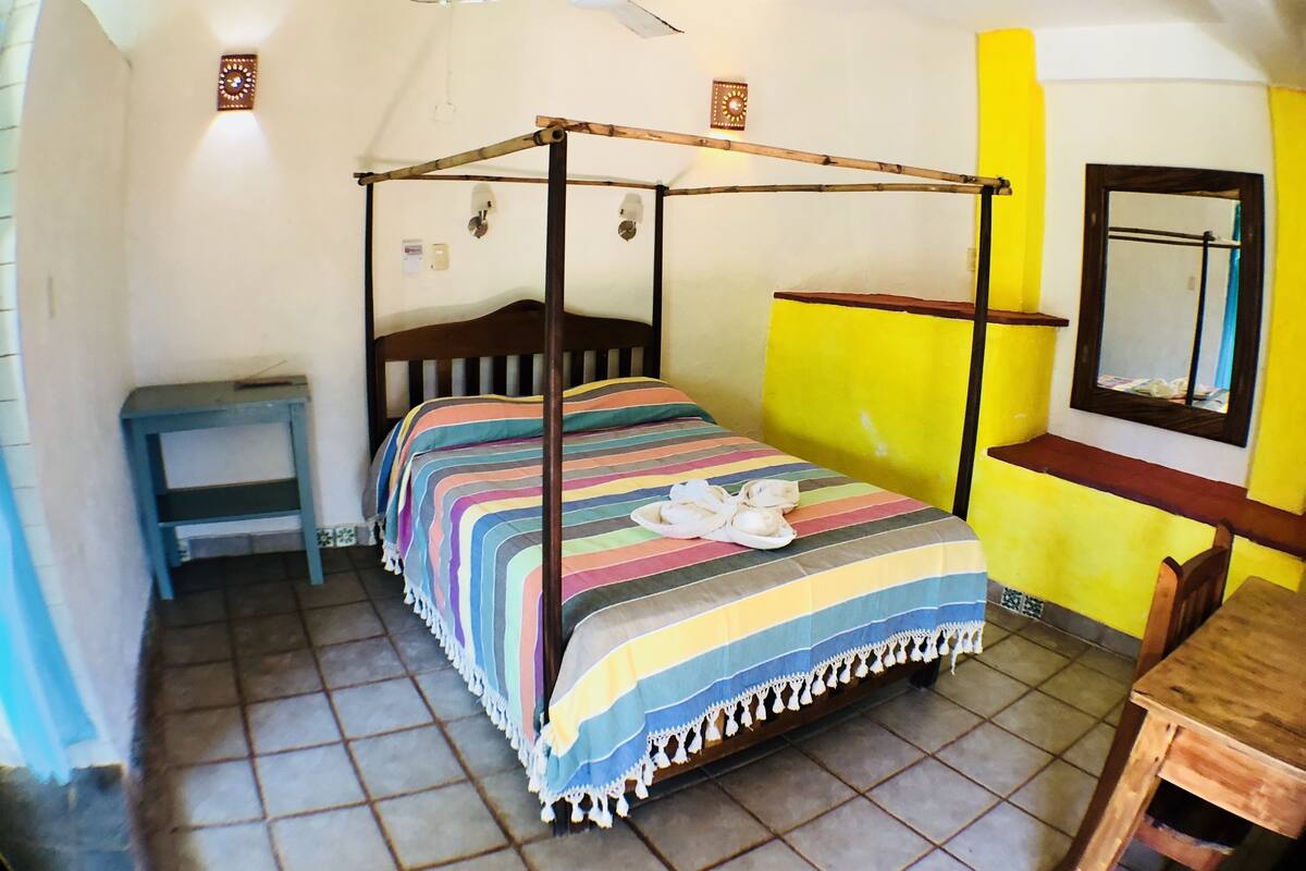 Double Room | In-room safe, bed sheets