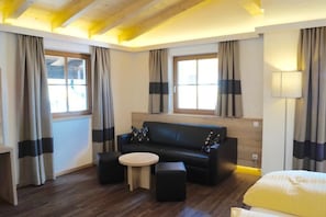 Traditional Double or Twin Room | Room amenity - Hotel-Gasthof Unterwirt (Saalbach-Hinterglemm)