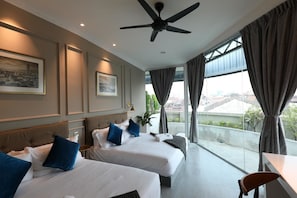 Premium bedding, minibar, in-room safe, individually decorated - Reunion Residence (George Town)