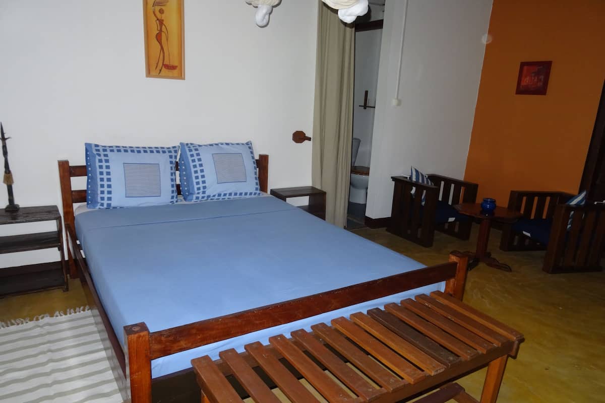 In-room safe, desk, cots/infant beds, bed sheets