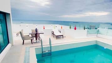 Penthouse Mewah | Teras/patio