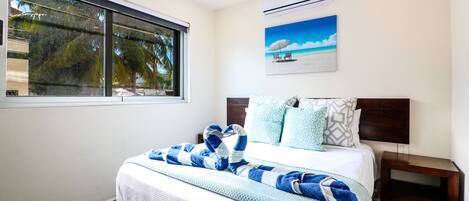 Apartment | 2 bedrooms, iron/ironing board, bed sheets