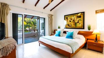 3 habitaciones y ropa de cama