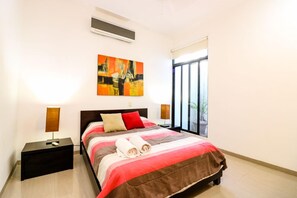 公寓 | 2 多间卧室、床单