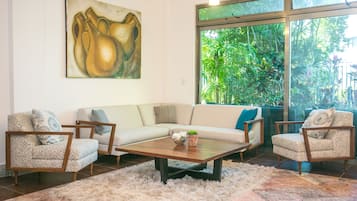 Villa | Sala de estar | Televisión de pantalla plana