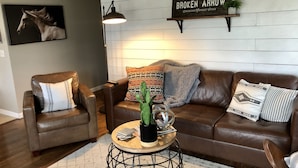 智能电视、Netflix、Hulu、乒乓球