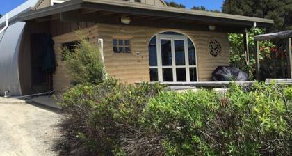 MUDBRICK BARN MUDENZA VU