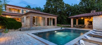 Luxury villa with heated pool