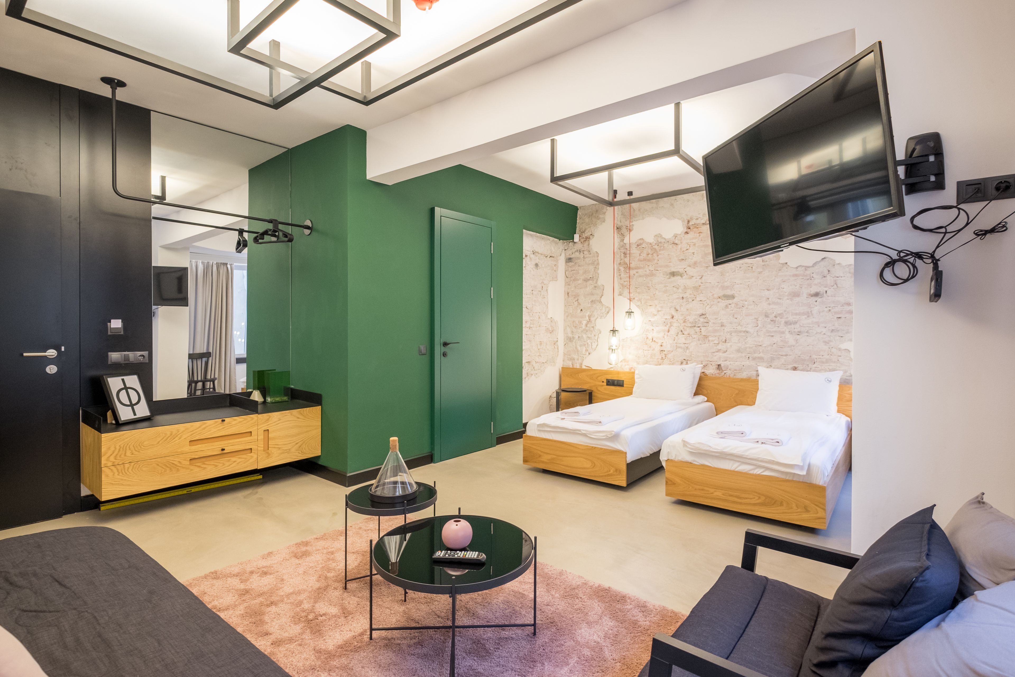 superior studio | premium bedding, blackout curtains, iron/ironing board, free wifi