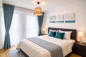 Signature-Apartment, 2 Schlafzimmer, barrierefrei, Stadtblick | Individuell dekoriert, individuell eingerichtet