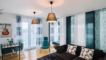 بديكورات فريدة لكل غرفة وطراز فريد لكل وحدة ومساحة عمل للكمبيوتر المحمول