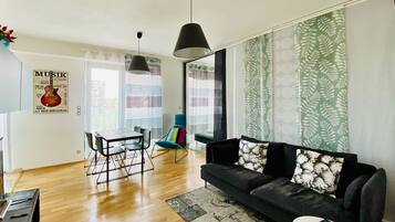 Appartamento Signature, 2 camere da letto, accessibile ai disabili, vista città | 2 camere, con stile personalizzato, con arredamento individuale