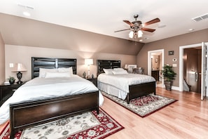 2 bedrooms, individually furnished, iron/ironing board, free WiFi