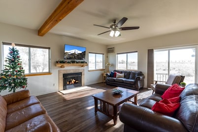 Perfect Country Getaway Near Durango, Mountains, Lakes, Mesa Verde, Skiing