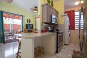 Fridge, microwave, oven, stovetop -  5 STAR BeachSide/Communal Pool/Private Spa/Terrace
NO CLEAN FEE Betwn Aug1-Nov1 (Ensenada)