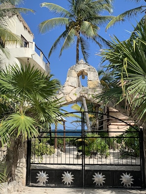 Enceinte de lâhĂ©bergement