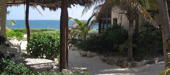 Beachfront hidden gem in paradise!