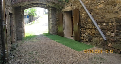 LOCATION STUDIO DOMAINE DE LA BAUME