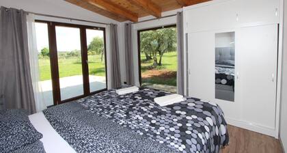 CUVI "Maison de vacances deux chambres"