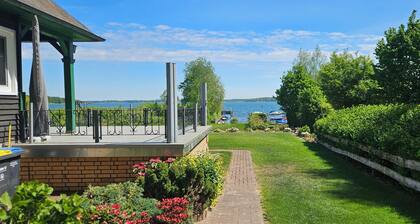 House directly on Lake Plauer with an optional boat