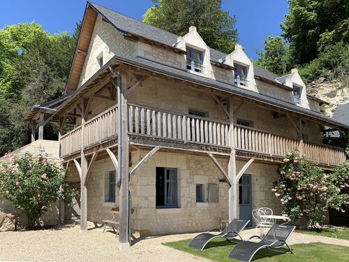 Bed Sonnay 4 **** Le Relais Castle Sonnay