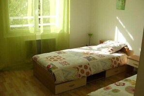 2 Schlafzimmer, Bügeleisen/Bügelbrett, Reisekinderbett, kostenloses WLAN