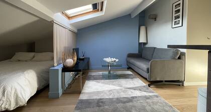 Beau Studio de 18 mÂČ au Centre de Paris Place de la Nation et Bois de Vincennes