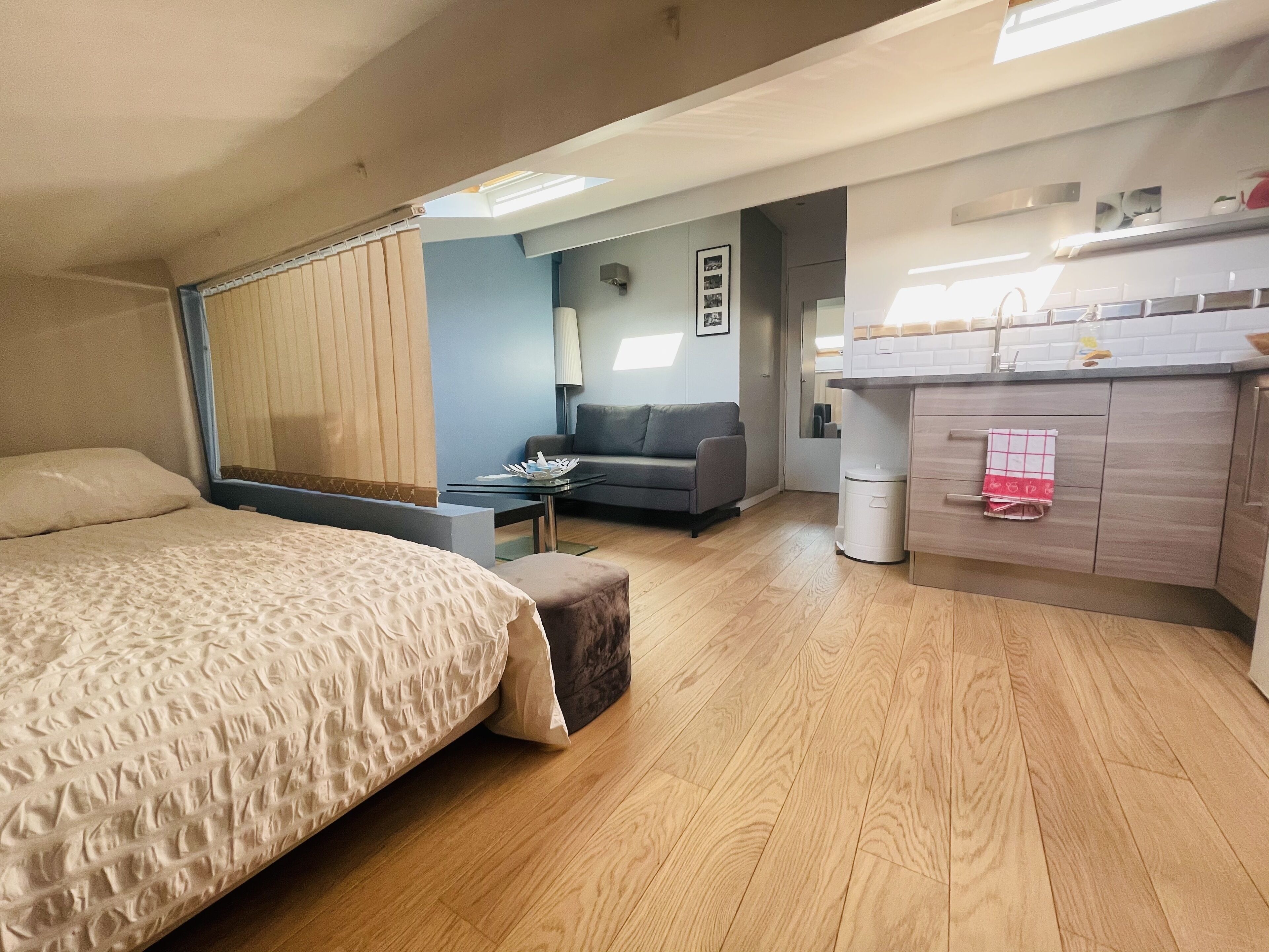 Iron/ironing board, WiFi, bed sheets