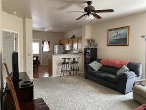 TV, DVD player, books, video library