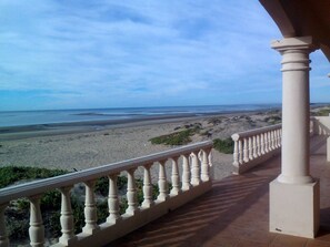 On the beach - Beach Front Casa Furey at Playa La Jolla (Puerto Peñasco)