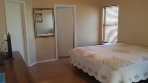 2 bedrooms, iron/ironing board, free WiFi, bed sheets - Lucy's Surprise (AZ) Oasis (Surprise)
