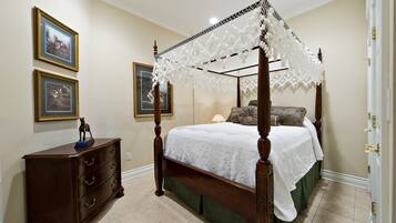 4 habitaciones, escritorio, tabla de planchar con plancha y wifi gratis