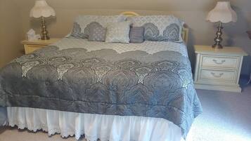 3 bedrooms, iron/ironing board, free WiFi, bed sheets