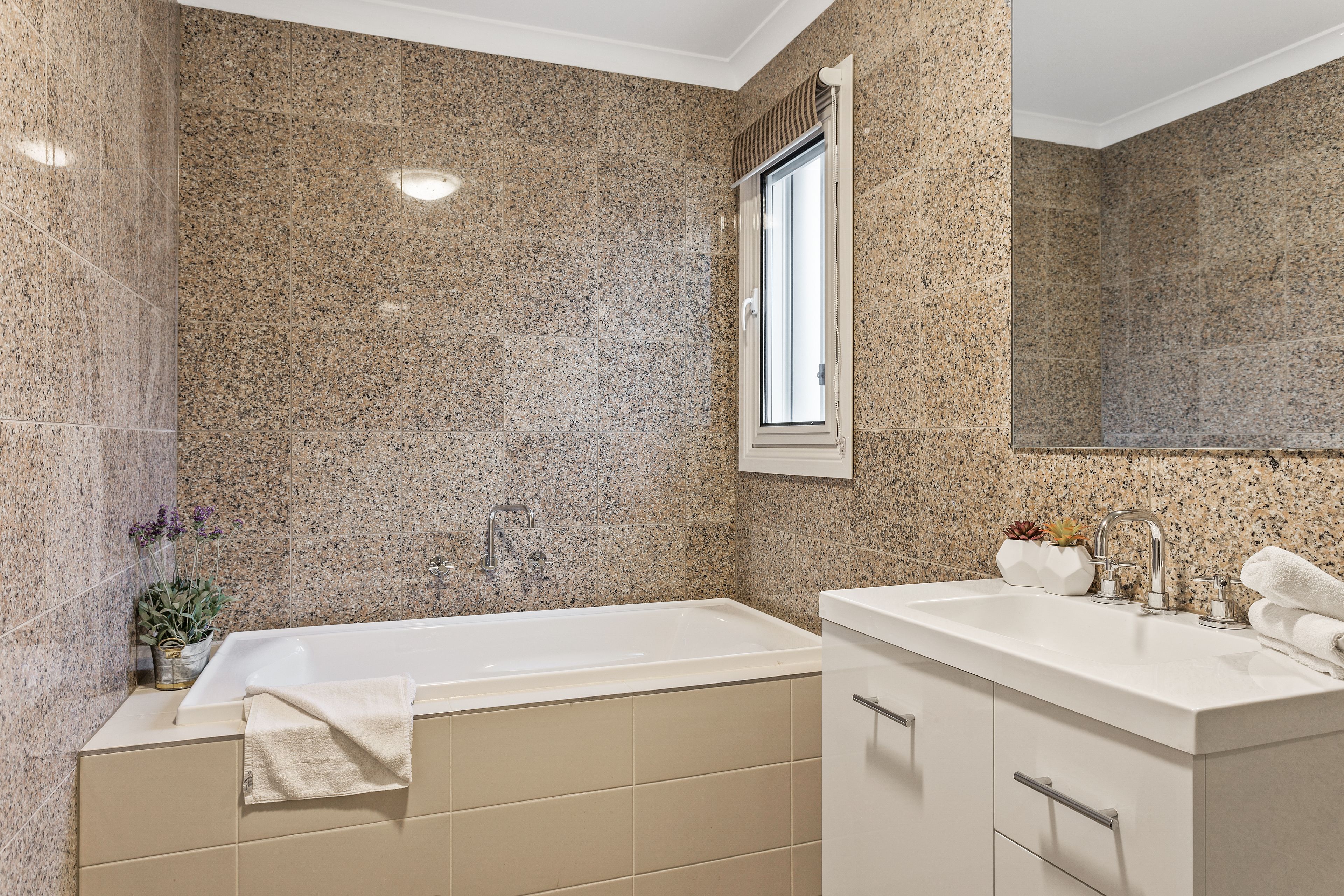 Bulla Hill Villas- Melbourne Airport — image 8