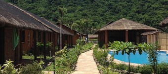 Calayo Beach Resort