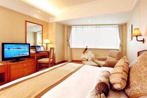 Superior Double Room | Minibar, in-room safe, desk, blackout curtains - Dolton International Hotel Changsha (Changsha)