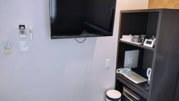 Basic Double Room | Down comforters, blackout drapes, soundproofing, free WiFi