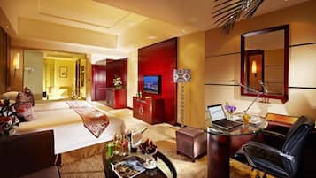 Desk, laptop workspace, free WiFi